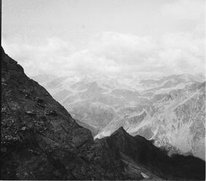 0002 - Stubai