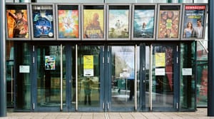 0259  wir gehen ins Kino